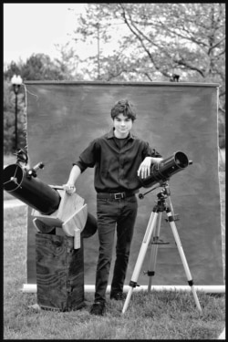 High school senior Jonathan Saldana poses for a portrait by photographer Matt Mendelsohn.