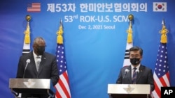 U.S. Defense Secretary Lloyd Austin, left, and South Korean Defense Minister Suh Wook attend a news conference following the 53rd Security Consultative Meeting a​t the Defense Ministry in Seoul, South Korea, Dec. 2, 2021. 