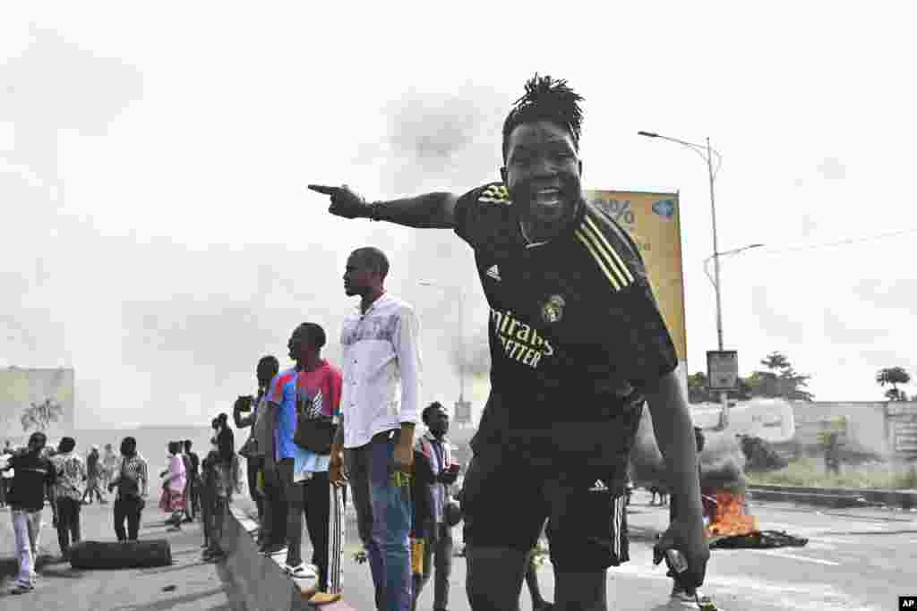 People protest in Kinshasa, Jan. 28, 2025, against the Rwanda-backed M23 rebels' advances into eastern Congo's capital Goma.
