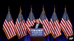 លោក Donald Trump ថ្លែង​ក្នុង​យុទ្ធនាការ​មួយ​នៅ​មជ្ឈមណ្ឌល​សន្និសីទ Phoenix កាលពី​ថ្ងៃទី៣១ ខែសីហា ឆ្នាំ២០១៦ នៅ​ក្នុង​ក្រុង Phoenix រដ្ឋ Arizona។