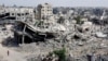 Здравствените власти во Газа велат дека во израелските напади загинале над десет лица