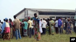 Refugees from Democratic Republic of Congo (DRC) at the Falco site, Betou in the Republic of Congo, Nov. 2009, to escape inter-ethnic violence in recent weeks in neighbouring DRC (file photo)