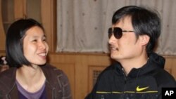 曾金燕日前与陈光诚在北京某地见面