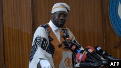 Le Premier ministre sénégalais Ousmane Sonko lors d'un discours prononcé à l'université Cheikh Anta Diop de Dakar.