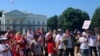 Un grupo de personas se manifiesta frente a la Casa Blanca, en Washington DC, el 13 de julio de 2021, para mostrar su apoyo a los cubanos que salieron a las calles el pasado domingo 11 de julio de 2021.