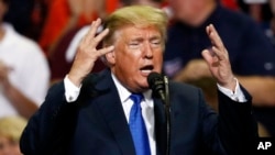 Predsednik Tramp na mitingu u Sauthejvenu u Misisipiju, 2. oktobra 2018. 