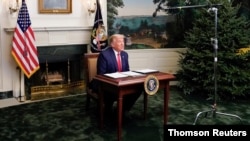 En declaraciones a periodistas el Día de Acción de Gracias, Trump dijo que si el demócrata Biden, que prestará juramento el 20 de enero, es certificado como ganador de la elección por el Colegio Electoral, dejará la Casa Blanca.