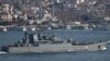 Великий десантний корабель ВМС Росії «Новочеркаськ» у протоці Босфор на шляху до Середземного моря. Стамбул, Туреччина, 12 квітня 2021 року. REUTERS/Мурад Сезер