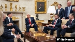 Претседателот Доналд Трамп се состана со секретарот на НАТО Марк Руте, четврток, 13 март 2025 година (Официјална фотографија на Белата куќа)