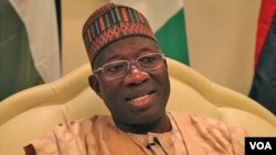 Shugaban Najeriya Goodluck Jonathan a lokacin da ya ke ganawa da VOA.