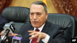 Jordan's prime minister-designate Marouf al-Bakhit delivers a speech in Amman, Jordan (file photo)