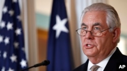 Menlu AS, Rex Tillerson, berbicara tentang Qatar di Deplu AS di Washington, 9 Juni 2017 (foto: AP Photo/Jacquelyn Martin)