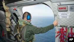 President Donald Trump delivers a speech at Krasinski Square at the Royal Castle, July 6, 2017, in Warsaw, Poland.