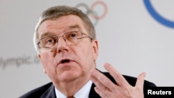 International Olympic Committee (IOC) President Thomas Bach addresses a news conference in Lausanne, Switzerland, March 2, 2016. The IOC will officially approve a Refugee Olympics Athletes team to compete in the Rio Olympics. 