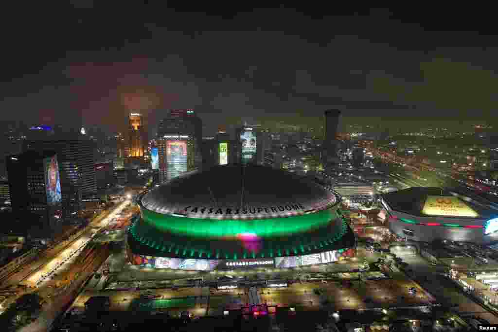 ورزشگاه شهر نیواورلینس که در آن رقابت سوپربول ۲۰۲۵ برگزار شده بود.