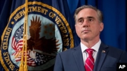 FILE - Veterans Affairs Secretary David Shulkin appears at a ceremony where President Donald Trump signs an Executive Order on "Improving Accountability and Whistleblower Protection" at the Department of Veterans Affairs, April 27, 2017.
