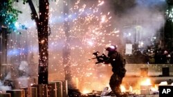 Obračun federalnih agenata sa demonstrantima u Portlandu, Oregon, 24. jul 2020.