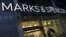 Ảnh tư liệu cửa hàng bán lẻ Marks và Spencer ở Anh. Orient Craft, công ty Ấn Độ chuyên cung cấp hàng hoá cho Marks và Spencer, cho biết họ hết sức lo lắng về cuộc trưng cầu dân ý vào ngày 23 tháng 6.
