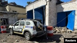 Pemandangan menunjukkan kompleks markas polisi setempat rusak berat akibat serangan rudal Rusia, di tengah serangan Rusia ke Ukraina, di Kryvyi Rih, wilayah Dnipropetrovsk, Ukraina, 8 September 2023. (Foto: via Reuters)