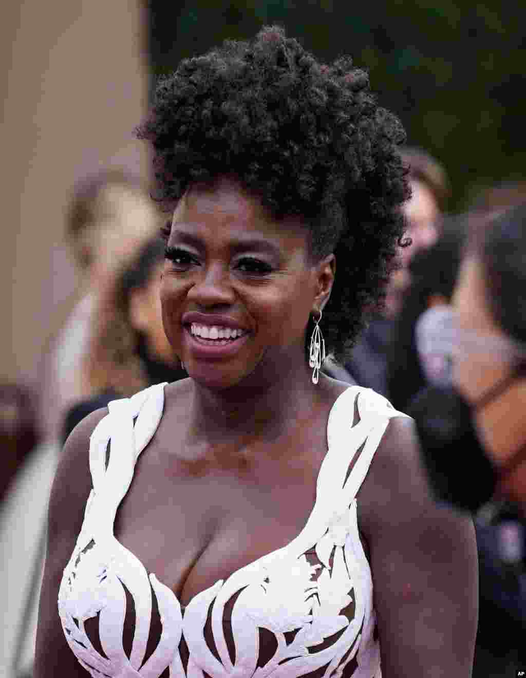Viola Davis arrives at the Oscars on Sunday, April 25, 2021, at Union Station in Los Angeles. (AP Photo/Chris Pizzello, Pool)
