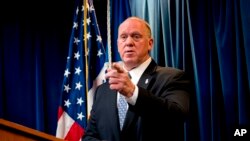 ARHIVA - Tom Homan, v.d. direktora Imigracione i carinske službe, 5. decembra 2017. (Foto: AP)