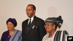 President Ellen Johnson Sirleaf of Liberia, Africare President Darius Mans and World Bank managing director Ngozi Okonjo-Iweala of Nigeria