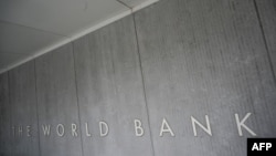 رواں سال پاکستان میں مہنگائی کی شرح خطے کے تمام ممالک میں سب سے بلند رہنے کی توقع ظاہر کی جا رہی ہے۔ (فائل فوٹو)