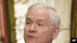 US Defense Secretary Robert Gates (file photo)