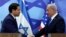 Ngoại trưởng Mỹ Marco Rubio (trái) và Thủ tướng Israel Benjamin Netanyahu bắt tay nhau trong cuộc họp báo chung tại văn phòng thủ tướng ở Jerusalem hôm 16/2/2025.