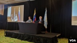 La relatora especial de las Naciones Unidas sobre medidas coercitivas unilaterales y derechos humanos, Alena Douhan, en conferencia de prensa en Caracas, el 12 de febrero de 2021. [Foto: VOA/Adriana Nuñez Rabascall]