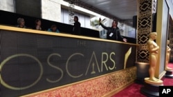 An Academy Award statuette is seen on display at Oscars at the Dolby Theatre in Los Angeles, Feb. 28, 2016.