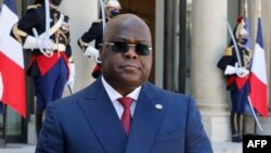 Le président de la République démocratique du Congo, Felix Tshisekedi Tshilombo, prononce un discours au palais présidentiel de l'Elysée à Paris, le 27 avril 2021.