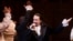 Foto Achiv: Lin-Manuel Miranda pandan spektak "Hamilton" nan teyat Richard Rodgers nan Nouyok, 6 Out, 2015. 