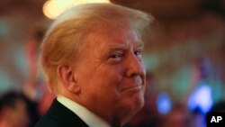 Menyusul pengumuman mantan presiden Donald Trump bahwa dia mencalonkan diri lagi dalam Pemilihan Presiden Amerika Serikat (AS) 2024, kelompok-kelompok advokasi berhaluan kiri memobilisasi upaya untuk memblokir pencalonannya. (Foto: AP)