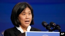 Katherine Tai, la representante de Comercio de la administración Biden, habla en un evento en el Teatro Queen, en Wilmington, Del., en diciembre pasado.