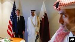 Xoghayaha arrimaha dibadda Antony Blinken iyo RW-ha Qatari Sheikh Mohammed bin Abdulrahman bin Jassim Al-Thani