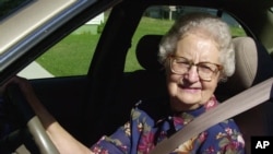 Northwestern University researchers say some elderly people lose brain volume a lot more slowly than others at the same age and continue to exhibit solid memory skills.