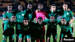 L'équipe du Nigeria avant leur match contre le Sénégal le 23 mars 2017 .