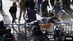 Friday's protests were for the most part peaceful, though there were some skirmishes with Jordan's security forces, Amman, Jordan, November 16, 2012. (Y. Weeks/VOA)