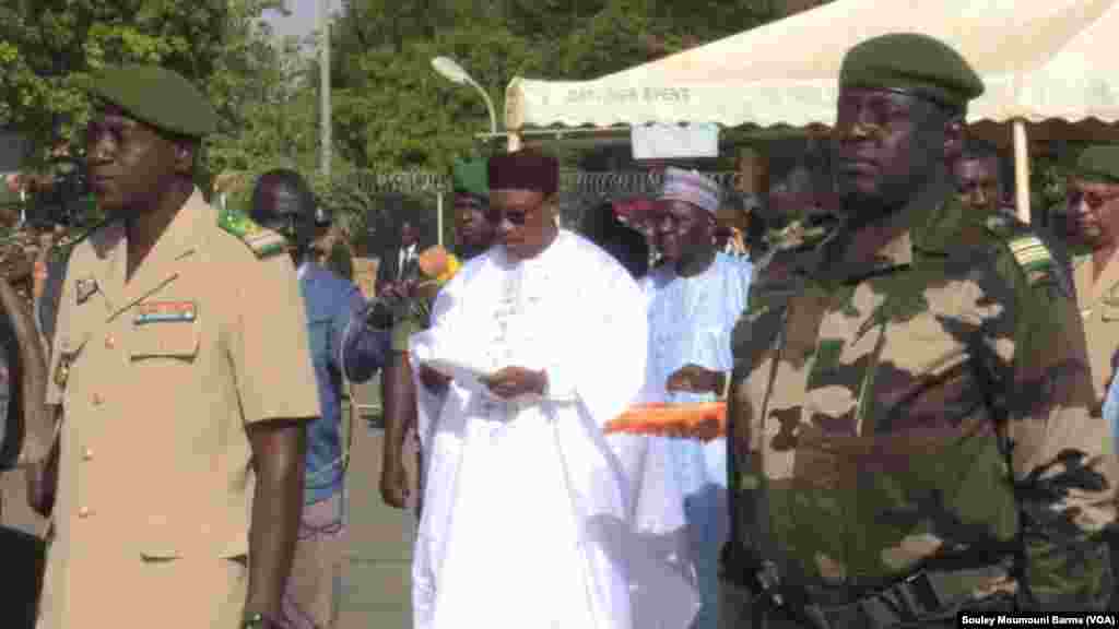 Nijar: Jana'izar Sojoji 71