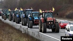 Тие бараат повеќе пари за своите производи.