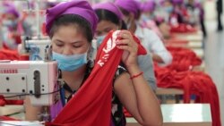 ព័ត៌មាន​ពេល​ព្រឹក ២៦ សីហា៖ តំណាង​កម្មករ​បន្ត​ទាមទារ​ប្រាក់​ឈ្នួល​២១៥ដុល្លារ​សម្រាប់​ឆ្នាំ​២០២៣