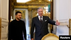 ประธานาธิบดีโวโลดิเมียร์ เซเลนสกีของยูเครน กับกษัตริย์ฟิลิปป์แห่งเบลเยียม ที่บรัสเซลส์ 6 มี.ค. 2025