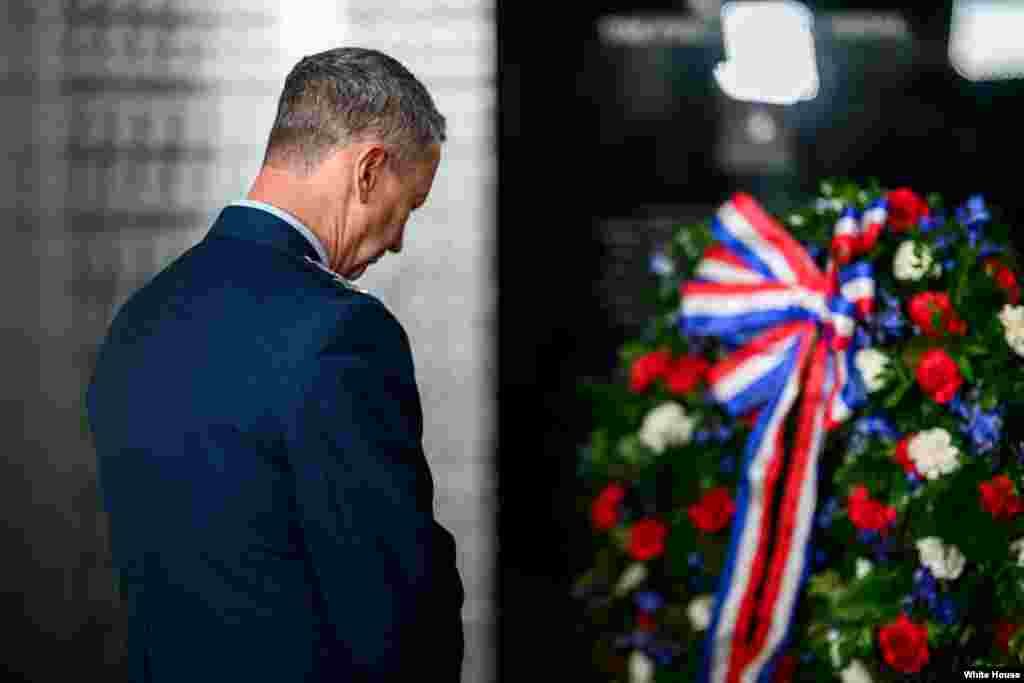 مراسم گرامی‌داشت یاد قربانیان حملات تروریستی یازدهم سپتامبر در بیست و چهارمین سالگرد این حملات در پنتاگون (پنج‌شنبه ۲۰ شهریور ۱۴۰۴) 