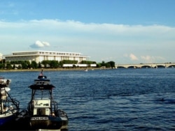 FILE - The John F. Kennedy Center for the Performing Arts overlooking the Potomac River in Washington, D.C. (Diaa Bekheet/VOA).