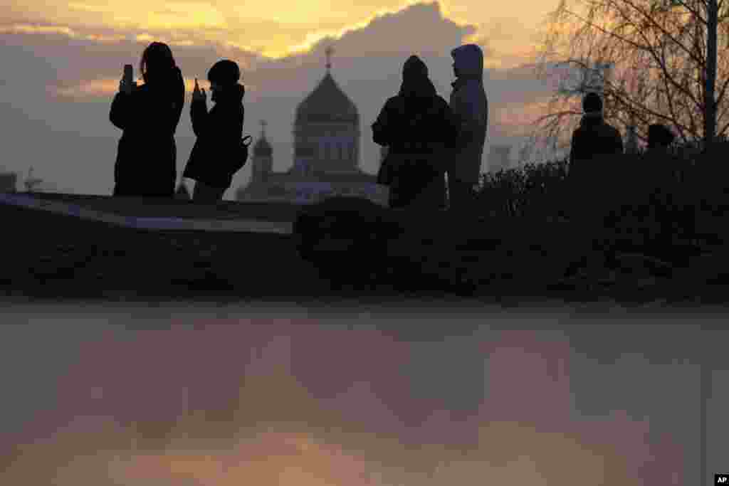 په مسکو کې د سنت بسیل مشهوره کلیسا