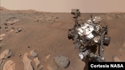 El rover Perseverance Mars de la NASA tomó esta selfie sobre una roca apodada "Rochette", el 10 de septiembre de 2021. [Foto cortesía NASA].