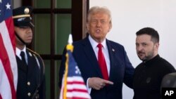 Madaxweyne Donald Trump iyo Madaxweyne Volodymyr Zelenskyy, Washington, 28-ki Febraayo ee 2025.