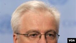 Duta Besar Rusia di PBB Vitaly Churkin prihatin dengan pembicaraan perdamaian di Timur Tengah yang tidak maju.