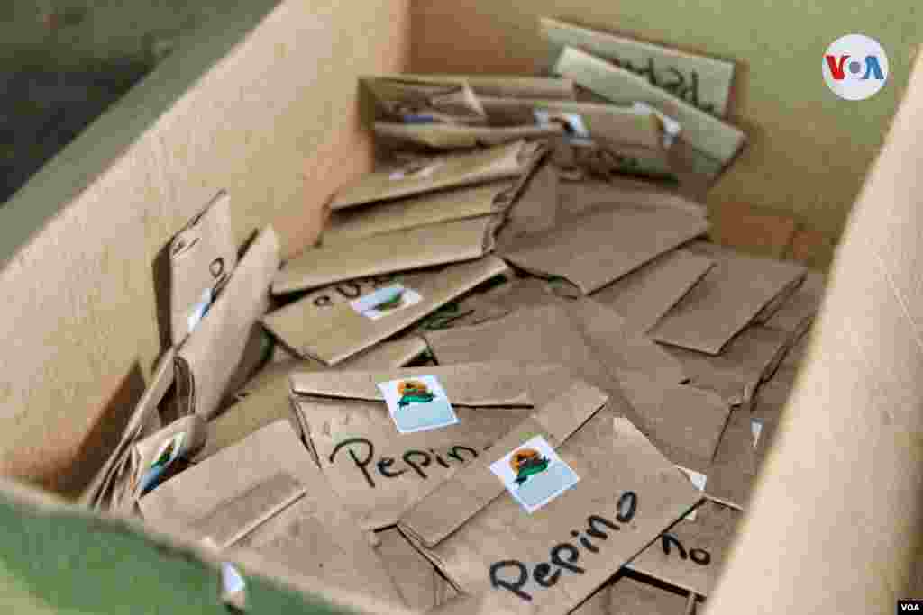 Nubia y su familia, además, promocionan kits con semillas para sembrar lechuga, cebolla, pepino, entre otros alimentos.